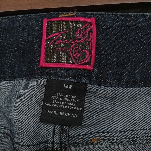 Torrid Shorts Womens 16 Blue Dark Wash Denim Jeans Pencil Skirt Casual Summer‎ - Picture 2 of 7